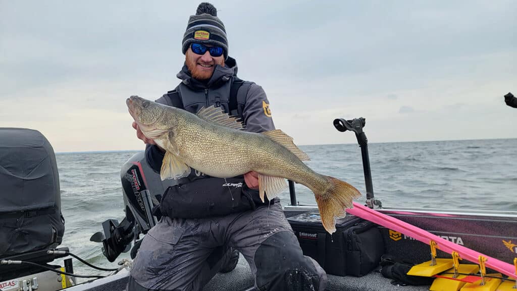 Ross Robertson Walleye Fishing